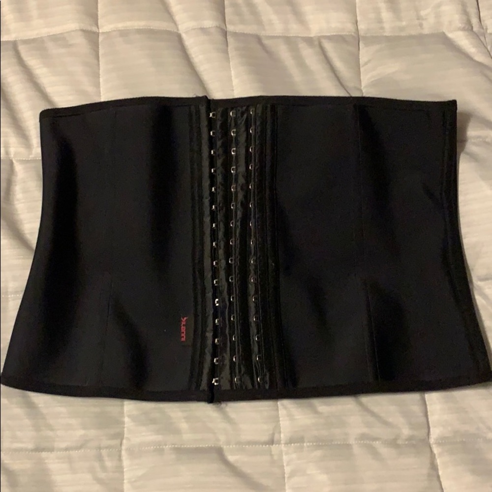 Dilanni Waist Trainer for Women
